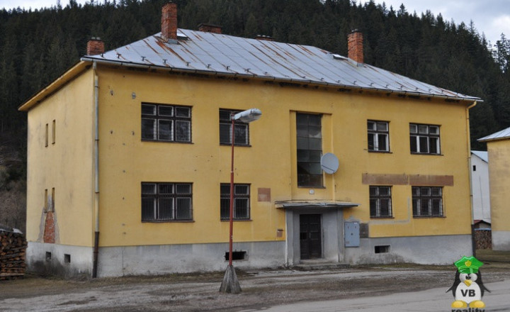 Obytný dom v obci Mlynky, okr. SNV - fotografia 12