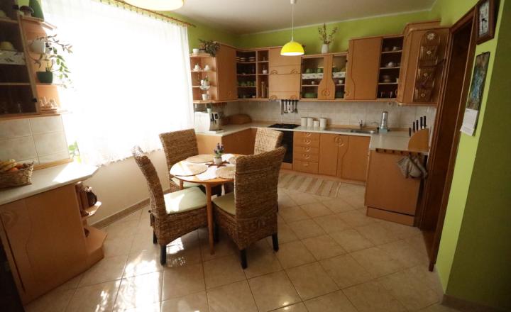 Rodinný dom v centre mesta Spišská Nová Ves - fotografia 12