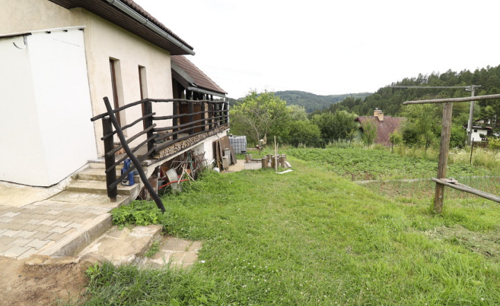 Rodinný dom v lokalite Závada, obec Levoča - fotografia 27