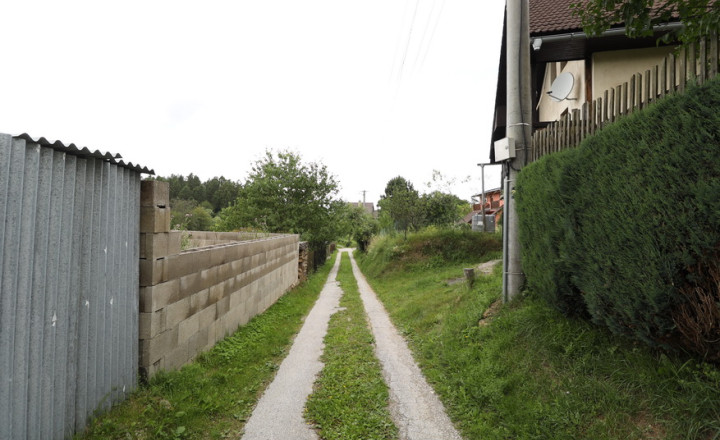 Rodinný dom v lokalite Závada, obec Levoča - fotografia 33