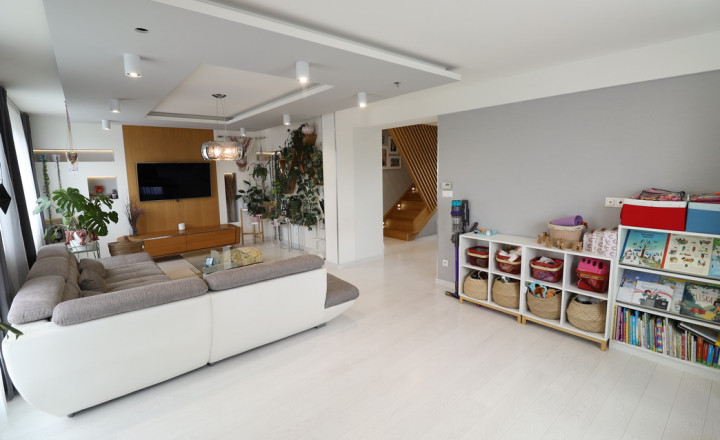 4 – izbový mezonetový byt s balkónom v centre mesta Spišská Nová Ves - fotografia 17