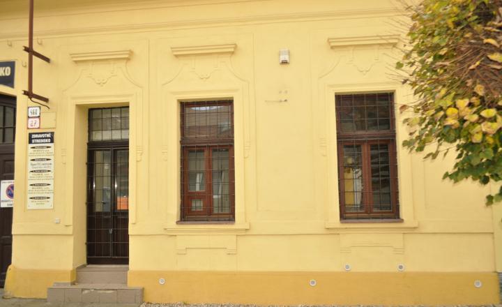 Prenájom priestorov v centre mesta Sp. Nová Ves - fotografia 8