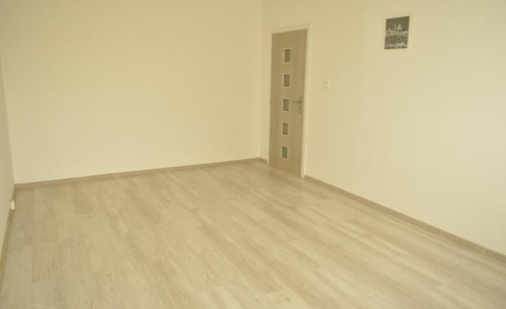 Prenájom bytu 1+1 s loggiou, sídl. Mier, Sp. Nová Ves - fotografia 7
