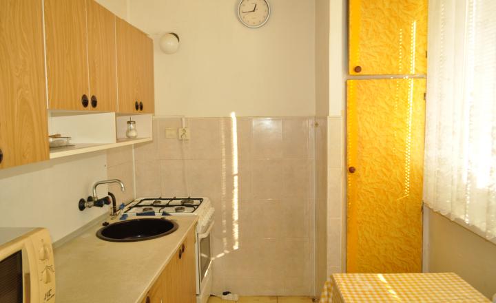 Byt 2+1 s loggiou, sídl. Tarča, Sp.Nová Ves - fotografia 1