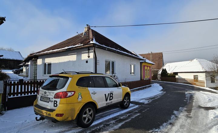 Rodinný dom v obci Olcnava, okres Spišská Nová Ves - fotografia 45