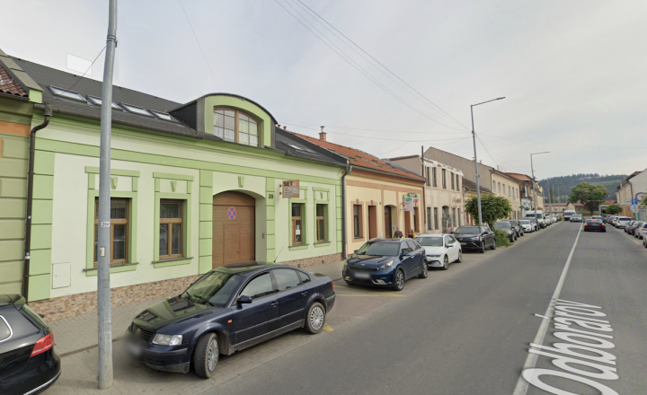 Polyfunkčný obytný dom v SNV - znížená cena - fotografia 3