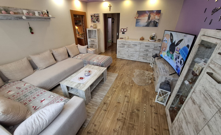 Prerobený 4-izbový byt s loggiou – Smižany, Nálepkova ulica - fotografia 1