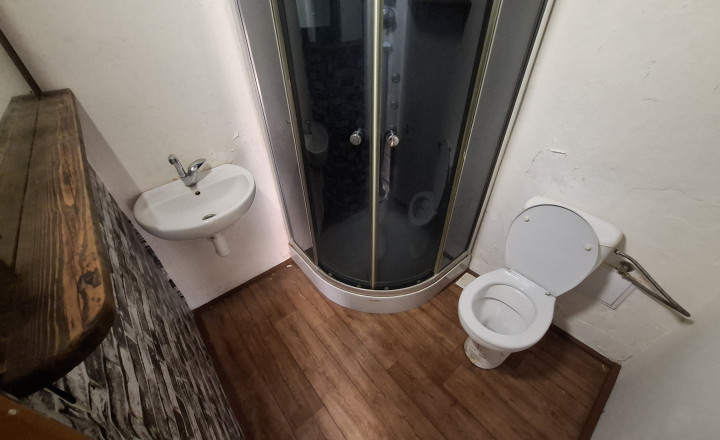 Rodinný domček s rôznym využitím - Letanovce - fotografia 18