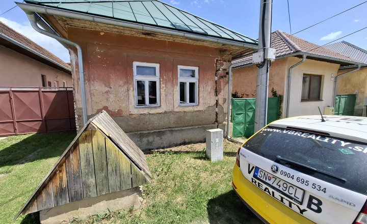 Rodinný domček s rôznym využitím - Letanovce - fotografia 1