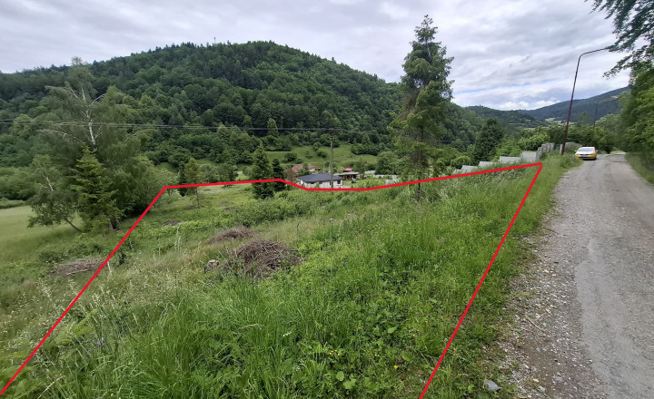 Zaujímavý pozemok medzi Hnilčíkom a Nálepkovom - fotografia 10