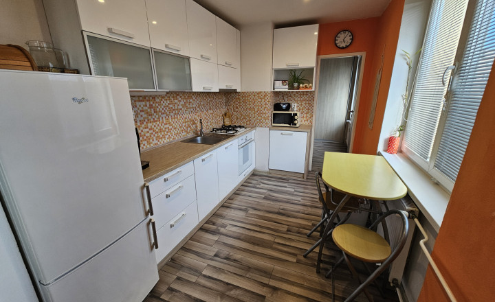 2-izbový byt v centre mesta, Spišská Nová Ves - fotografia 1
