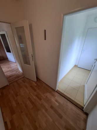 Útulný rodinný dom so záhradou v obci Rudňany - fotografia 17