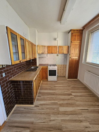 Byt 3+1 s balkónom na sídlisku Mier, Spišská Nová Ves - fotografia 3