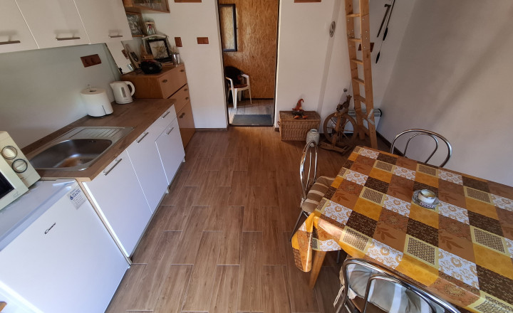 Záhrada s murovanou chatou a altánkom – Levoča - fotografia 4