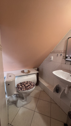 Rodinný dom v Štrbe s 3 samostatnými bytovými jednotkami, okres Poprad - fotografia 18