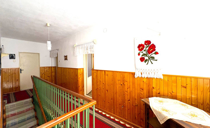 Poschodový rodinný dom v Pozdišovciach - fotografia 7