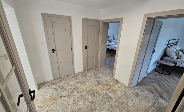 Vidiecke sídlo s pozemkom 11 903 m², herňou, garážou v obci Nálepkovo, v pokojnej časti Zahajnica, okres Gelnica - fotografia 33