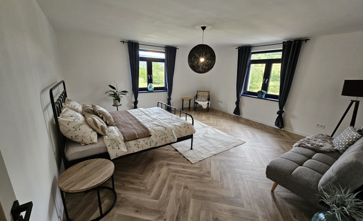 Vidiecke sídlo s pozemkom 11 903 m², herňou, garážou v obci Nálepkovo, v pokojnej časti Zahajnica, okres Gelnica - fotografia 25