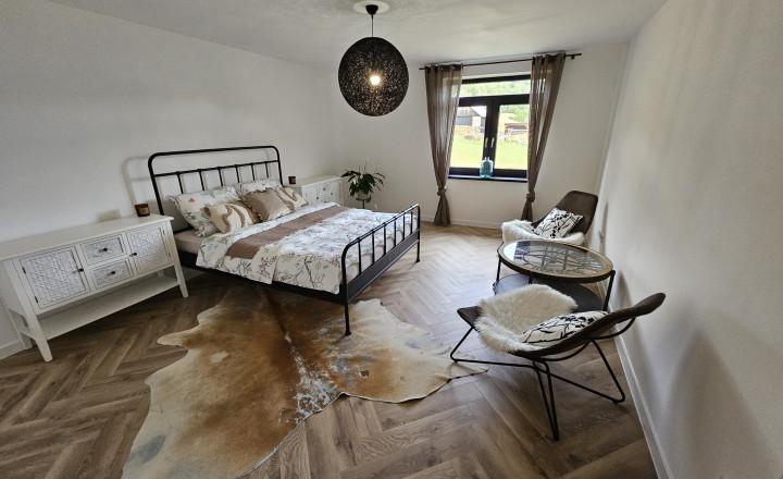 Vidiecke sídlo s pozemkom 11 903 m², herňou, garážou v obci Nálepkovo, v pokojnej časti Zahajnica, okres Gelnica - fotografia 29