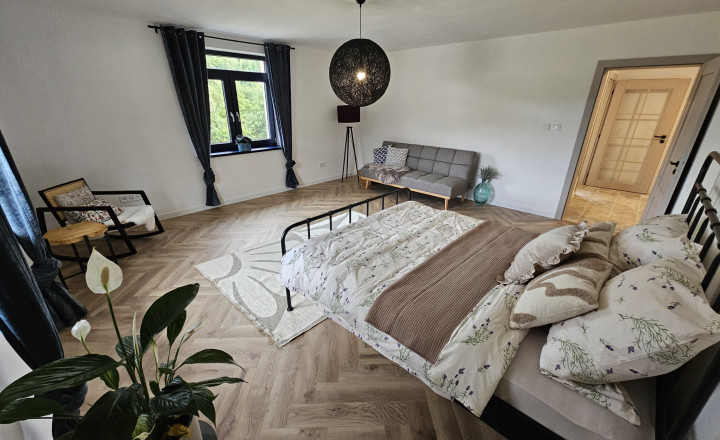 Vidiecke sídlo s pozemkom 11 903 m², herňou, garážou v obci Nálepkovo, v pokojnej časti Zahajnica, okres Gelnica - fotografia 28