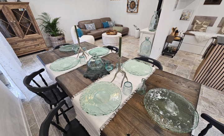 Vidiecke sídlo s pozemkom 11 903 m², herňou, garážou v obci Nálepkovo, v pokojnej časti Zahajnica, okres Gelnica - fotografia 10