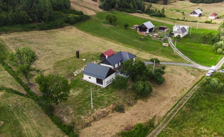 Vidiecke sídlo s pozemkom 11 903 m², herňou, garážou v obci Nálepkovo, v pokojnej časti Zahajnica, okres Gelnica - fotografia 72