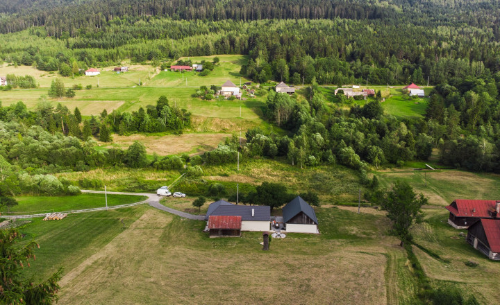 Vidiecke sídlo s pozemkom 11 903 m², herňou, garážou v obci Nálepkovo, v pokojnej časti Zahajnica, okres Gelnica - fotografia 73