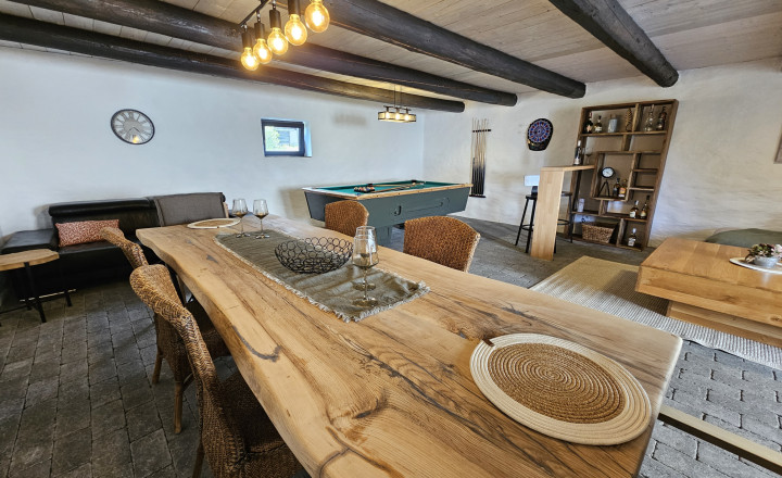 Vidiecke sídlo s pozemkom 11 903 m², herňou, garážou v obci Nálepkovo, v pokojnej časti Zahajnica, okres Gelnica - fotografia 45