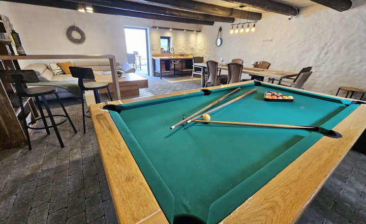 Vidiecke sídlo s pozemkom 11 903 m², herňou, garážou v obci Nálepkovo, v pokojnej časti Zahajnica, okres Gelnica - fotografia 46