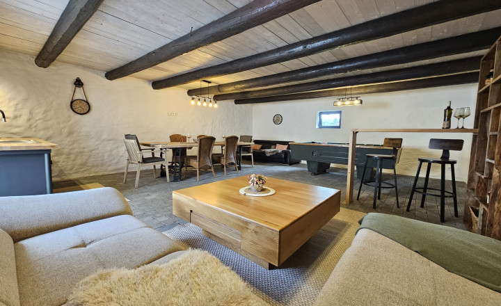 Vidiecke sídlo s pozemkom 11 903 m², herňou, garážou v obci Nálepkovo, v pokojnej časti Zahajnica, okres Gelnica - fotografia 48