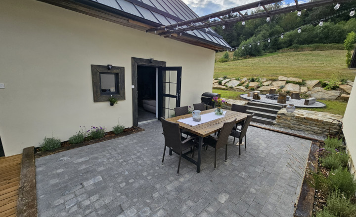 Vidiecke sídlo s pozemkom 11 903 m², herňou, garážou v obci Nálepkovo, v pokojnej časti Zahajnica, okres Gelnica - fotografia 43