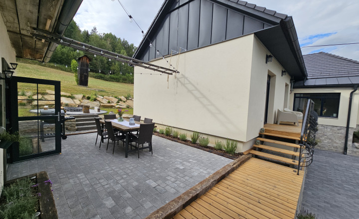 Vidiecke sídlo s pozemkom 11 903 m², herňou, garážou v obci Nálepkovo, v pokojnej časti Zahajnica, okres Gelnica - fotografia 42