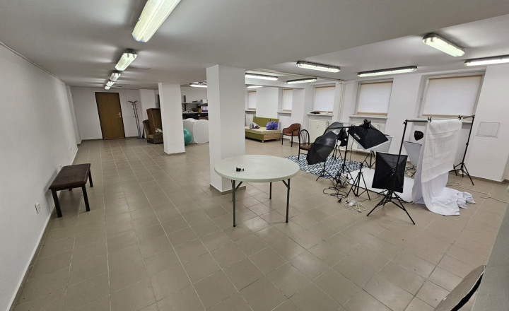 Rozsiahly obchodný priestor s výmerou 284 m², Poprad - fotografia 9