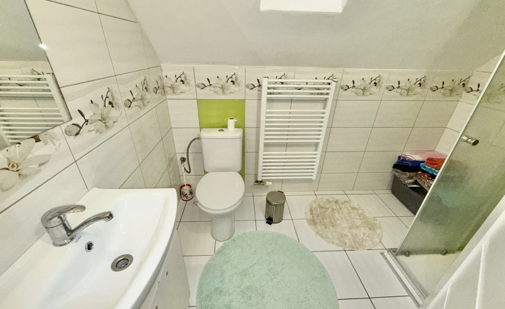 Rodinný dom v blízkosti centra Levoča - fotografia 5