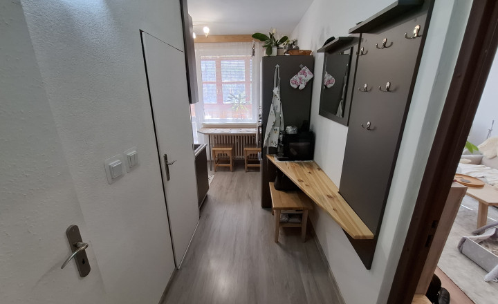 2-izbový byt s loggiou na sídlisku JUH - Kežmarok - fotografia 10