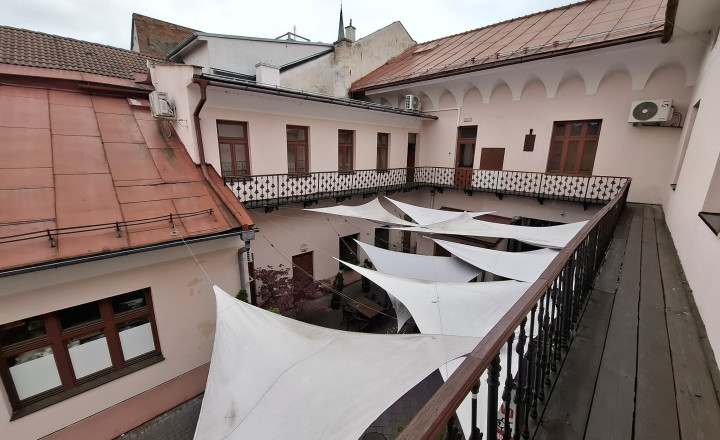 Kancelárske priestory priamo na námestí – 38 m² - fotografia 7