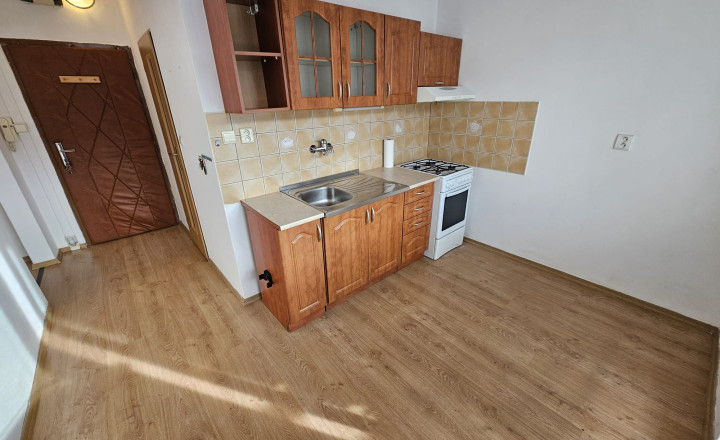Byt 1+1 s loggiou na sídlisku Západ, Spišská Nová Ves - fotografia 8