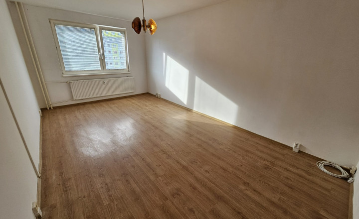 Byt 1+1 s loggiou na sídlisku Západ, Spišská Nová Ves - fotografia 10