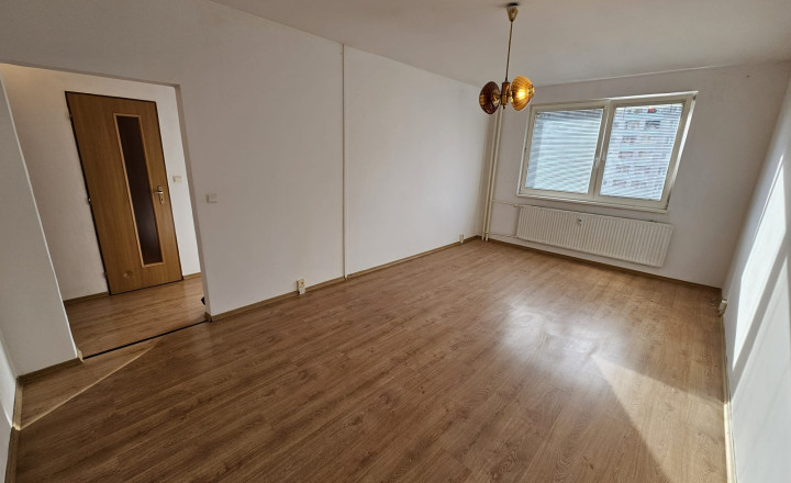 Byt 1+1 s loggiou na sídlisku Západ, Spišská Nová Ves - fotografia 11