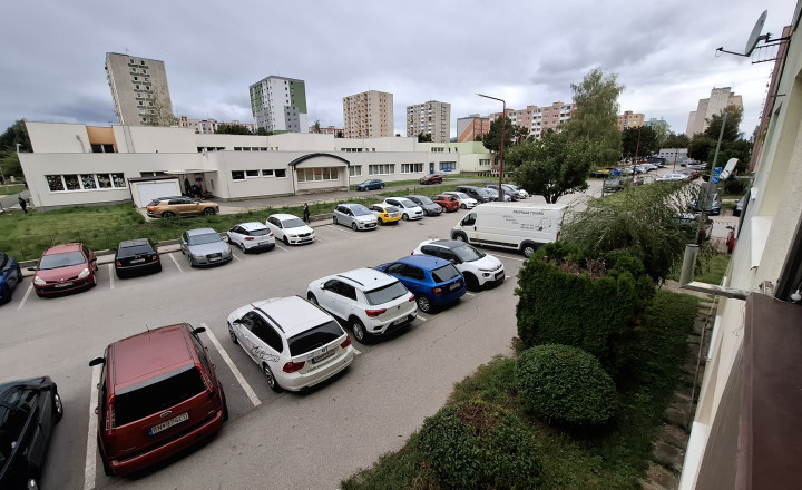 3-izbový byt s loggiou na sídlisku Západ 1, Strojnícka ulica - fotografia 34