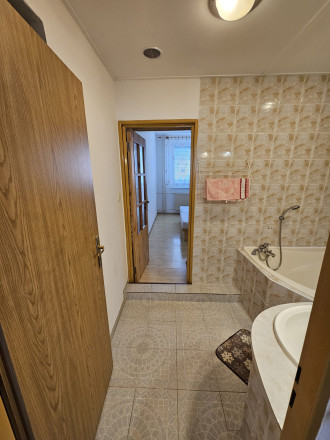 Prenájom bytu 4+1 s loggiou na sídlisku Západ, Spišská Nová Ves - fotografia 10