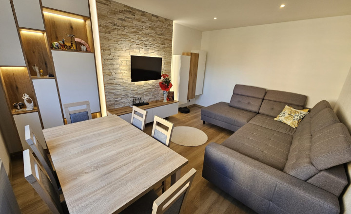 Moderný 3-izbový byt s balkónom po kompletnej rekonštrukcii - sídlisko Mier, Spišská Nová Ves - fotografia 14