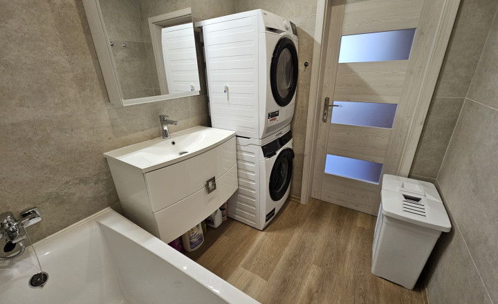 Moderný 3-izbový byt s balkónom po kompletnej rekonštrukcii - sídlisko Mier, Spišská Nová Ves - fotografia 37