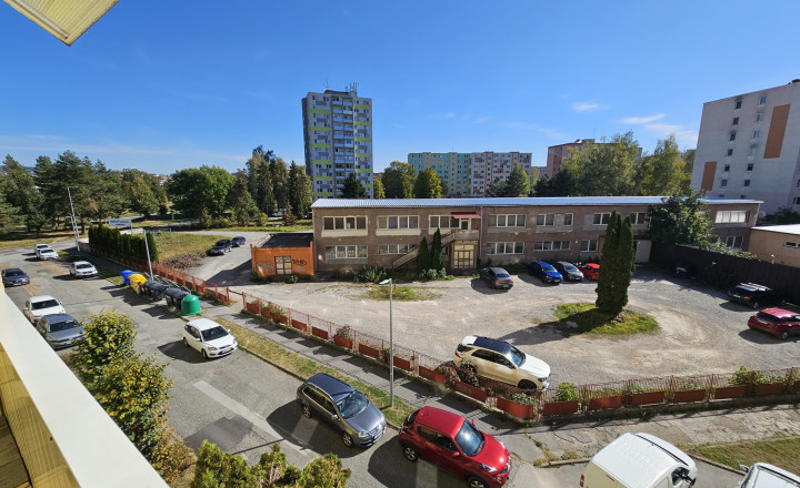 Moderný 3-izbový byt s balkónom po kompletnej rekonštrukcii - sídlisko Mier, Spišská Nová Ves - fotografia 24
