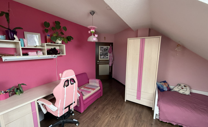 Ponúkame na predaj výnimočný rodinný dom s pozemkami 10 046 m² a investičným potenciálom – Spišské Vlachy - fotografia 30