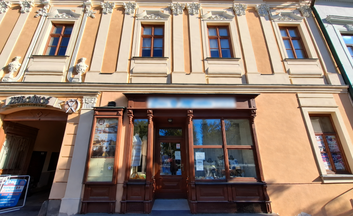 Obchodné priestory na prenájom – Letná ulica - pešia zóna - fotografia 1