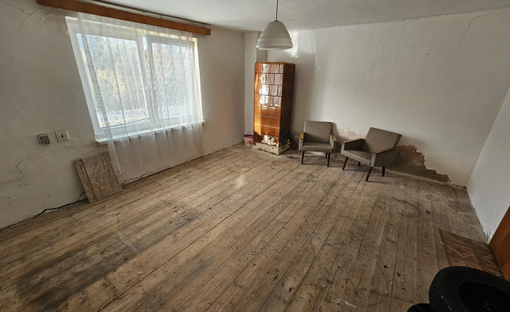Samostatne stojaci rodinný dom s veľkým pozemkom v obci Stará Voda, okres Gelnica - fotografia 8