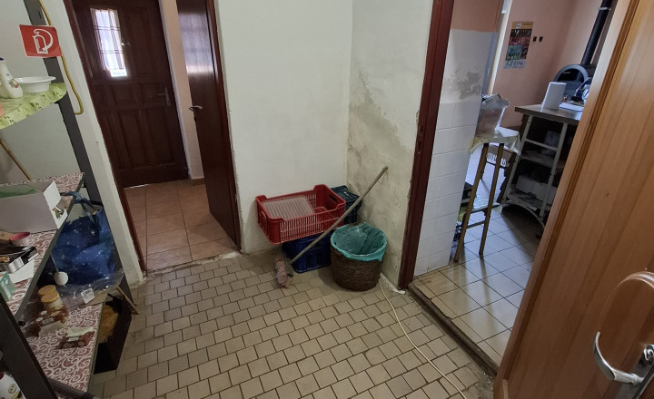 Podnikateľský objekt so strategickou polohou v obci Žehra - fotografia 26
