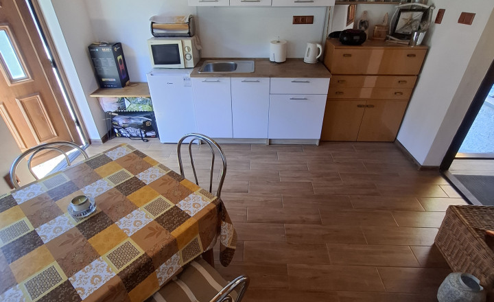 Záhrada s murovanou chatou a altánkom – Levoča - fotografia 7