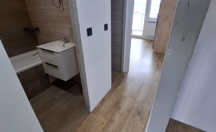 3-izbový byt s loggiou po kompletnej rekonštrukcii - Západ 1 - fotografia 26